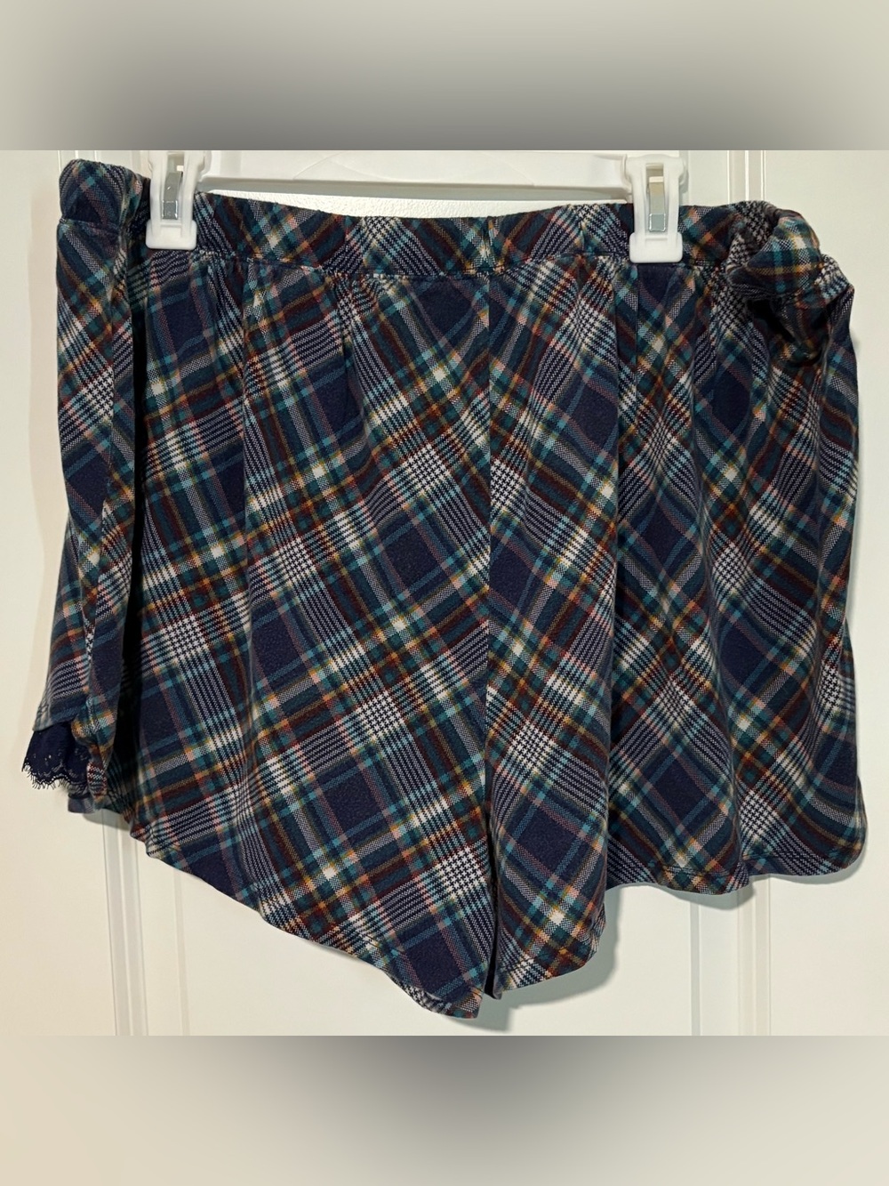 Cacique Plaid Navy Women’s Shorts with Drawstring - Picture 4 of 4